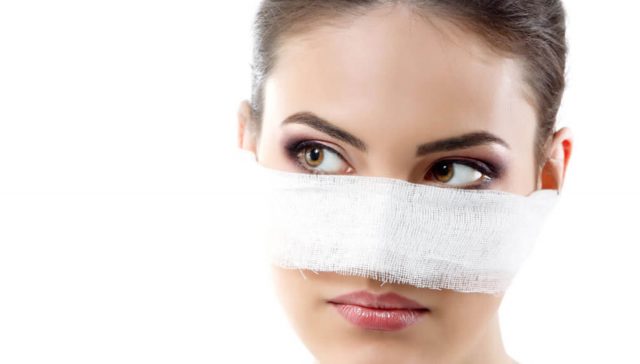 متى يخف تورم الانف بعد عملية التجميل