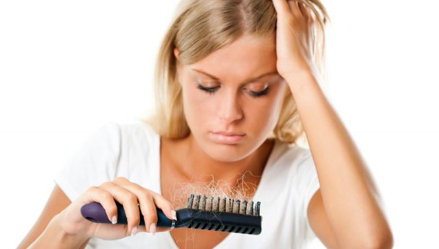 علاج تساقط الشعر بعد الولادة