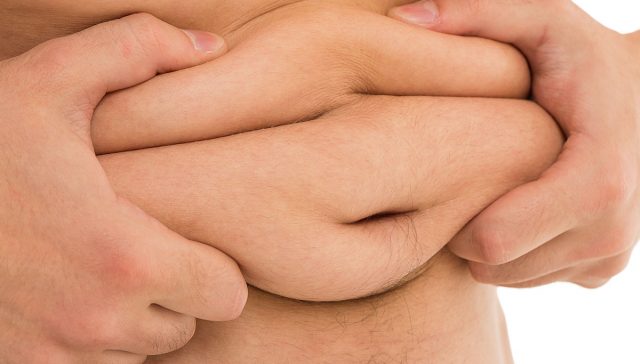 عملية شفط الدهون وشد البطن بجهاز Light Lipo