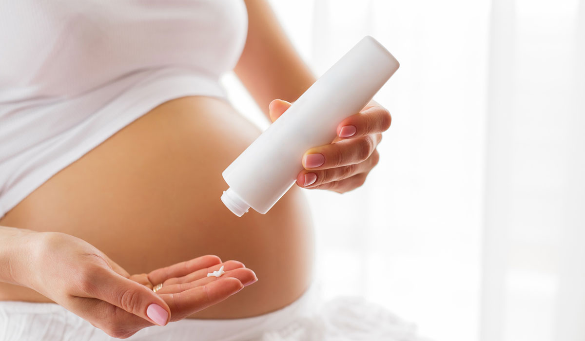 الاهتمام بالبشرة اثناء الحمل.. ما يجب استخدامه وتجنبه في علاج البشرة